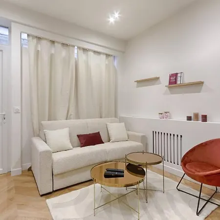 Apartment Cambodge Pere Lachaise Cosy 2p *